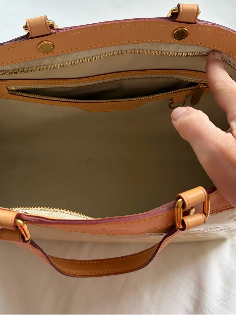 Louis Vuitton Patent Vernis Tote in Beige with Tan Trim